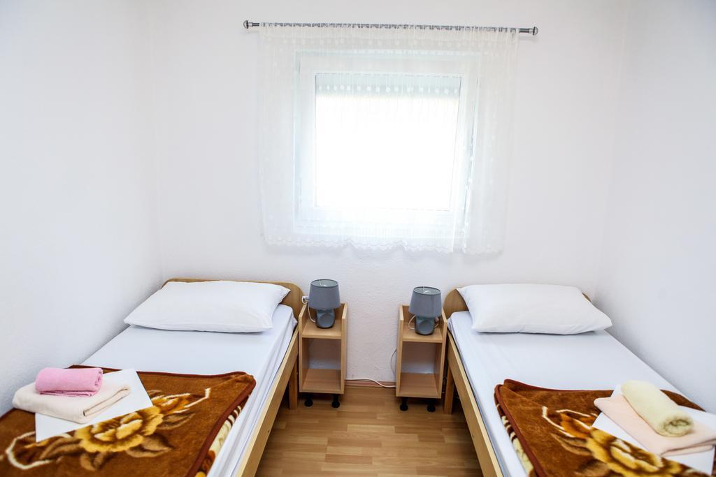 Ana Stjepan Nikolic - Pilgrim'S 2Nd Home Međugorje 部屋 写真