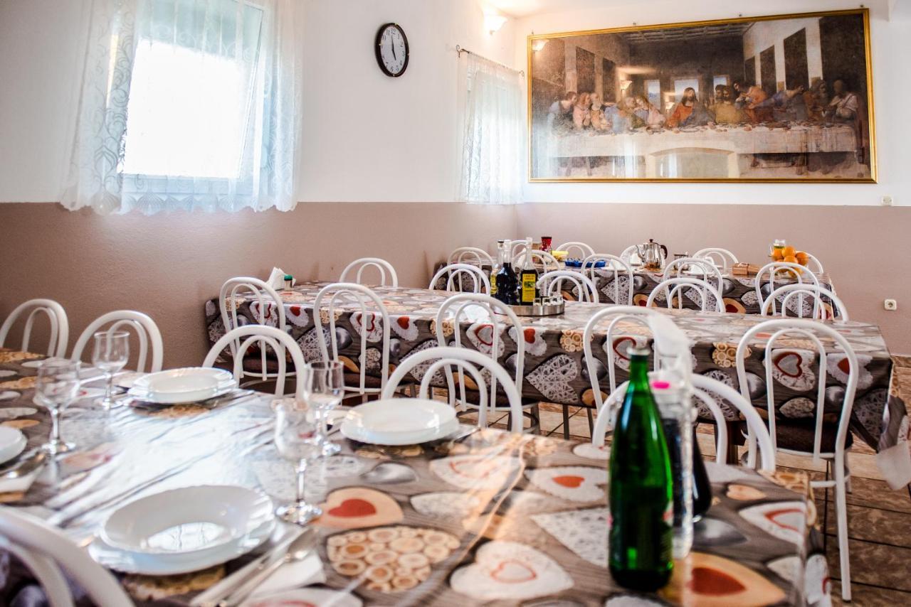 Ana Stjepan Nikolic - Pilgrim'S 2Nd Home Međugorje エクステリア 写真